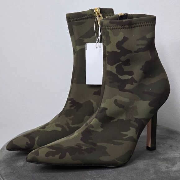 Good American Kickstand Sock Booties - Picture 8 of 9